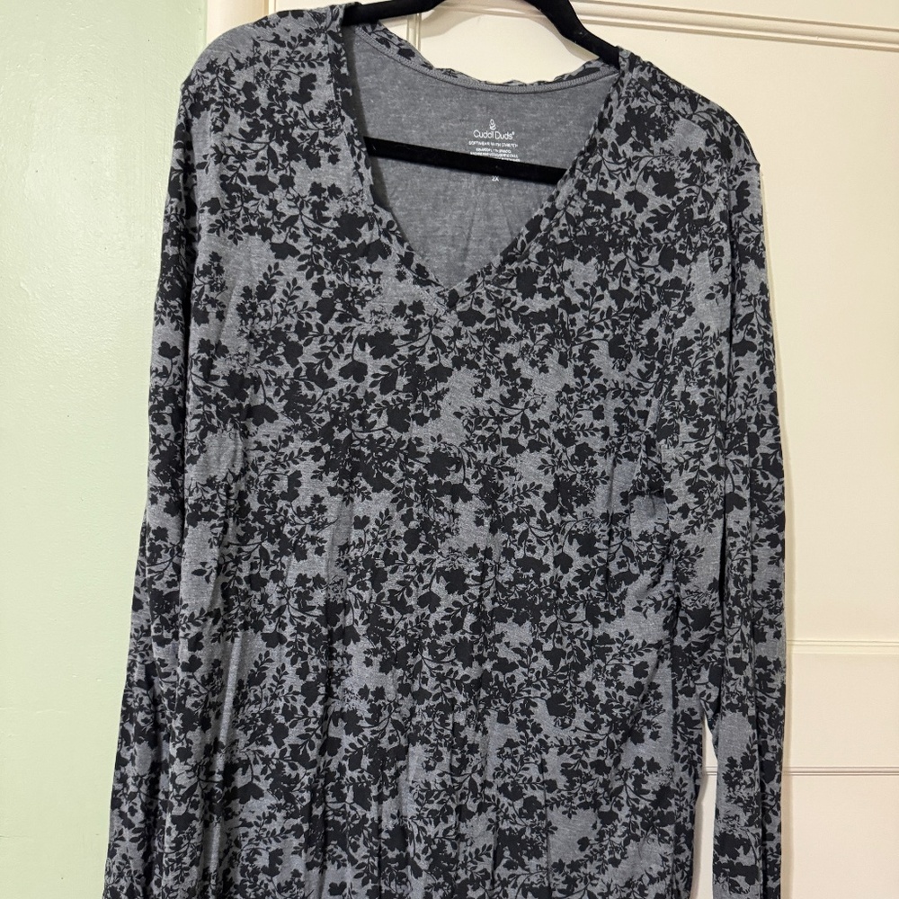 Cuddl Duds 2X Grey+Black Floral Print Long Sleeve T-shirt